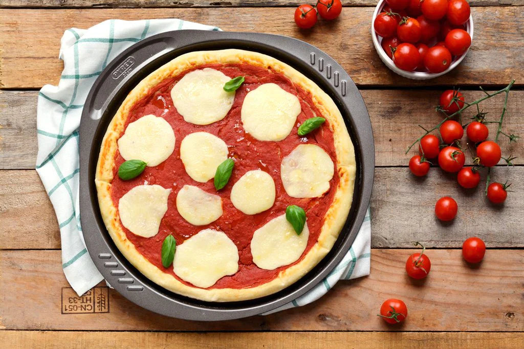 Pyrex Metal Asimetria Easy Grip Pizza Pan 30 cm